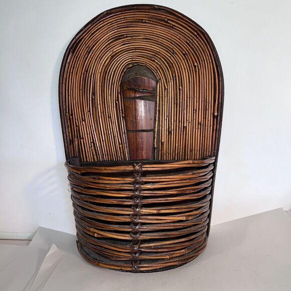 Hanging Rattan Bamboo Letter /Accesorry Holder Entryway Decor Foyer Key Holder